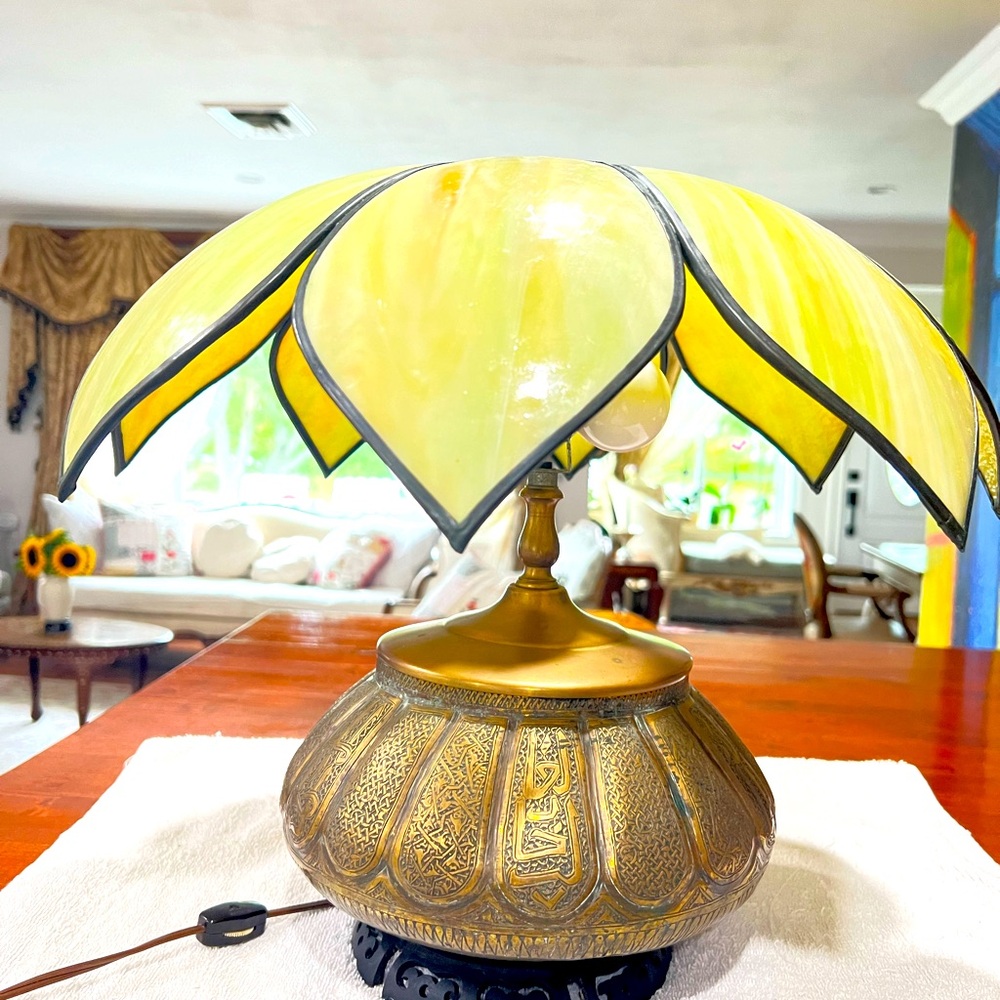 Antique Traditional Jerusalem Figural Etched
Brass Table Lamp (OBO)